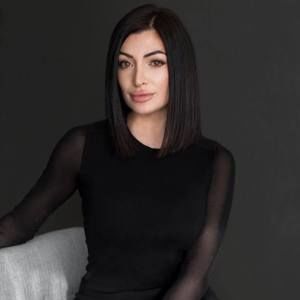 Meet your Posher, Cristina